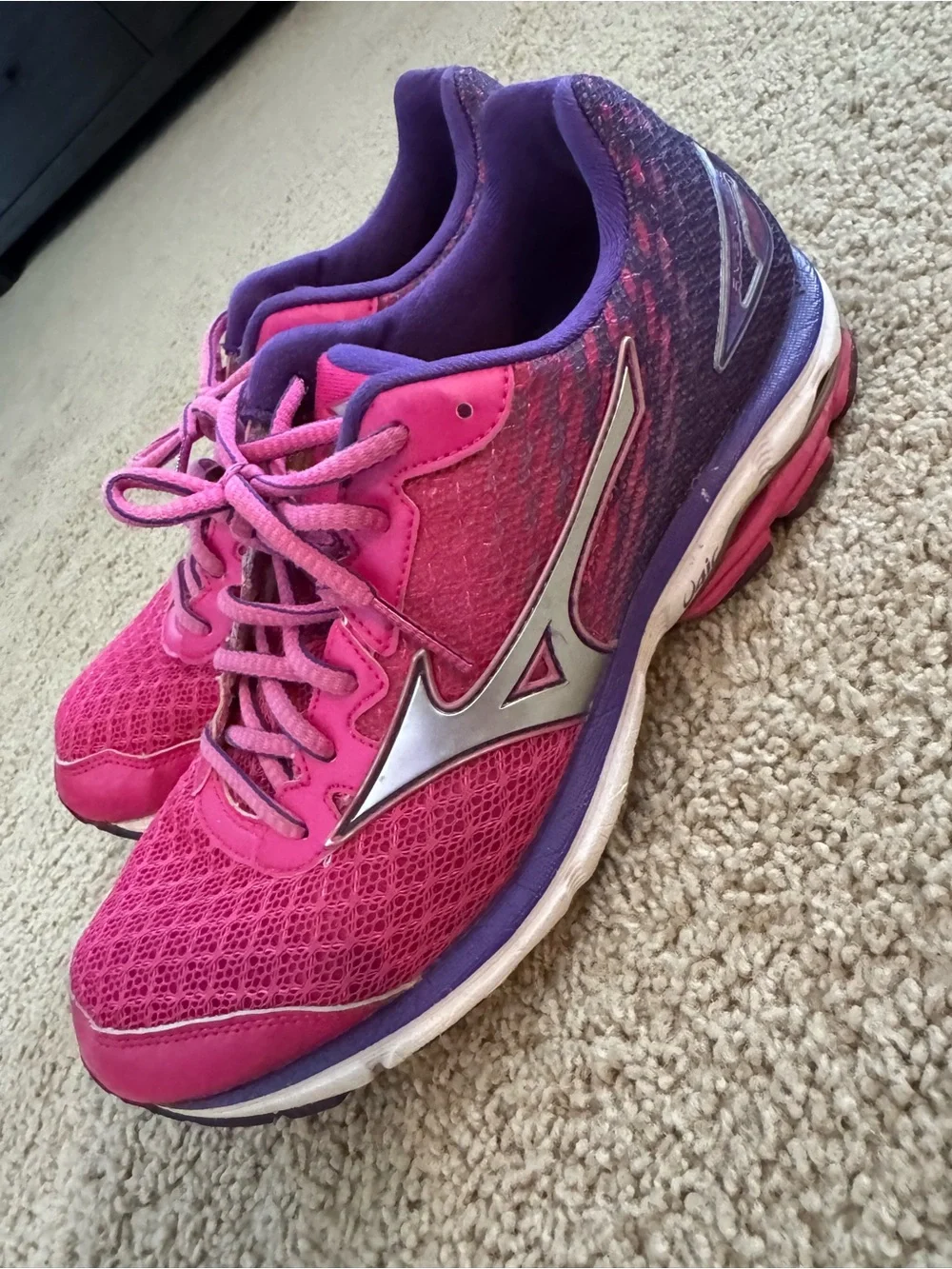 Mizuno Women's Pink Performance Running Shoes
